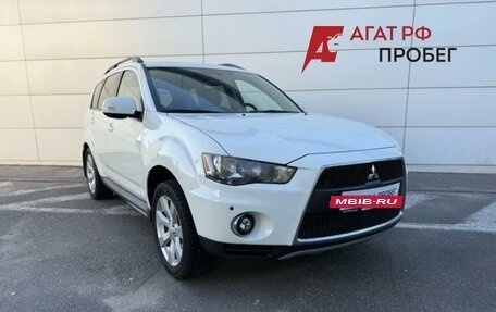 Mitsubishi Outlander III рестайлинг 3, 2011 год, 1 100 000 рублей, 3 фотография