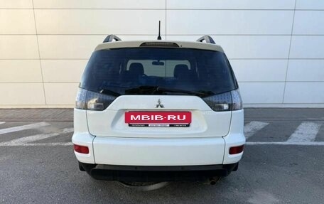 Mitsubishi Outlander III рестайлинг 3, 2011 год, 1 100 000 рублей, 6 фотография