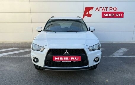 Mitsubishi Outlander III рестайлинг 3, 2011 год, 1 100 000 рублей, 2 фотография