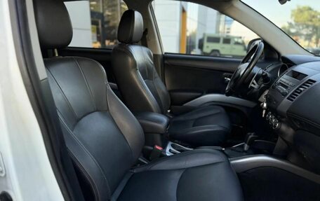 Mitsubishi Outlander III рестайлинг 3, 2011 год, 1 100 000 рублей, 18 фотография