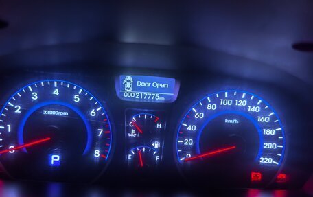 Hyundai Elantra IV, 2010 год, 800 000 рублей, 7 фотография
