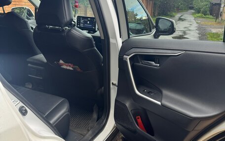 Toyota RAV4, 2021 год, 3 215 000 рублей, 12 фотография