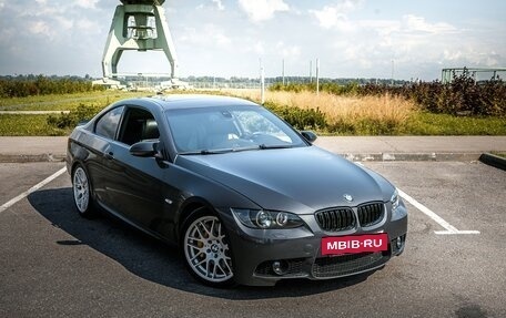 BMW 3 серия, 2007 год, 1 300 000 рублей, 2 фотография