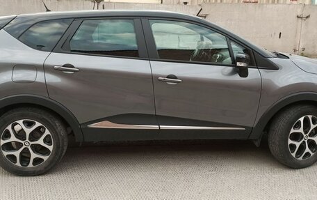 Renault Kaptur I рестайлинг, 2018 год, 1 500 000 рублей, 2 фотография