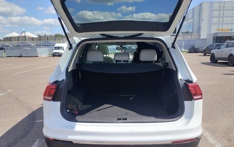 Volkswagen Tiguan II, 2021 год, 2 820 000 рублей, 4 фотография