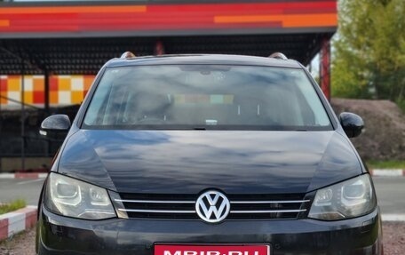 Volkswagen Sharan II, 2011 год, 1 150 000 рублей, 1 фотография