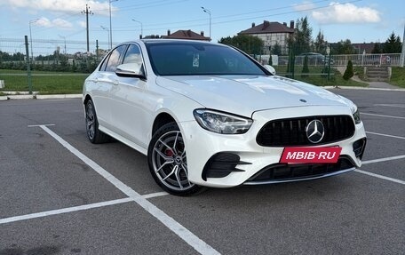 Mercedes-Benz E-Класс, 2021 год, 4 550 000 рублей, 1 фотография