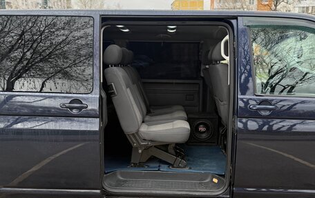 Volkswagen Caravelle T5, 2010 год, 1 800 000 рублей, 12 фотография