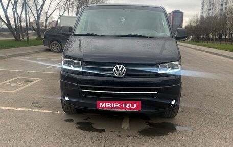 Volkswagen Caravelle T5, 2010 год, 1 800 000 рублей, 14 фотография