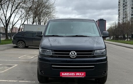 Volkswagen Caravelle T5, 2010 год, 1 800 000 рублей, 29 фотография