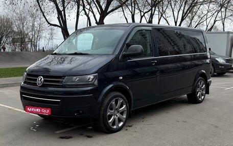 Volkswagen Caravelle T5, 2010 год, 1 800 000 рублей, 33 фотография