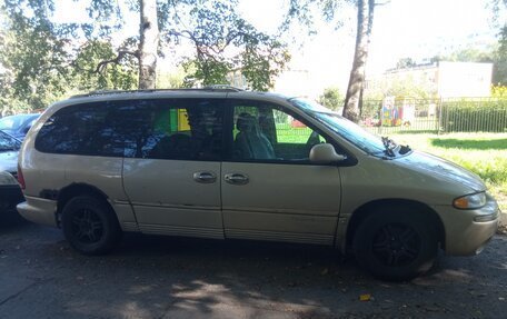 Chrysler Town & Country III, 1999 год, 300 000 рублей, 6 фотография