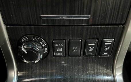 Nissan Pathfinder, 2010 год, 1 595 000 рублей, 16 фотография