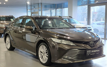 Toyota Camry, 2019 год, 2 260 000 рублей, 7 фотография