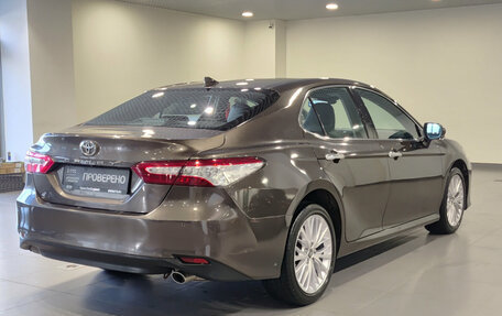 Toyota Camry, 2019 год, 2 260 000 рублей, 9 фотография