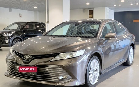 Toyota Camry, 2019 год, 2 260 000 рублей, 5 фотография