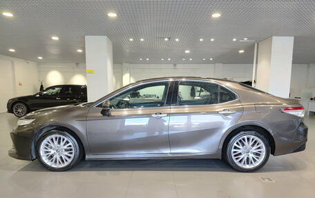 Toyota Camry, 2019 год, 2 260 000 рублей, 12 фотография