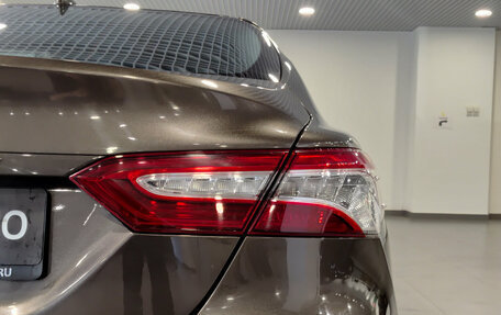 Toyota Camry, 2019 год, 2 260 000 рублей, 13 фотография