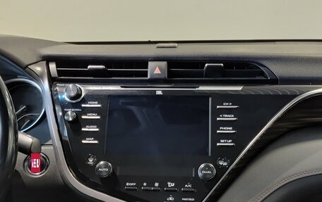Toyota Camry, 2019 год, 2 260 000 рублей, 19 фотография