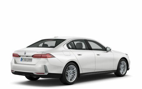 BMW 5 серия, 2025 год, 8 880 000 рублей, 6 фотография