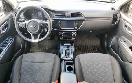 KIA Rio IV, 2018 год, 1 349 000 рублей, 10 фотография