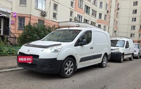 Peugeot Partner II рестайлинг 2, 2012 год, 780 000 рублей, 2 фотография