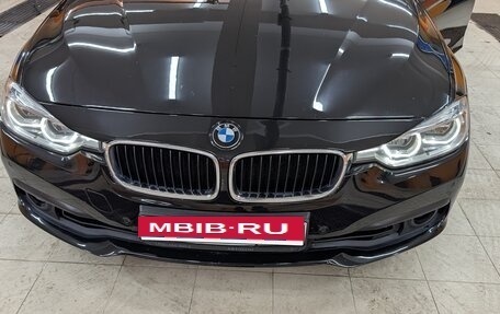 BMW 3 серия, 2018 год, 2 300 000 рублей, 3 фотография