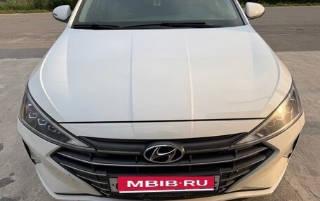 Hyundai Elantra VI рестайлинг, 2019 год, 1 650 000 рублей, 6 фотография