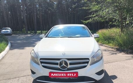 Mercedes-Benz A-Класс, 2013 год, 900 000 рублей, 3 фотография