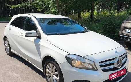 Mercedes-Benz A-Класс, 2013 год, 900 000 рублей, 4 фотография
