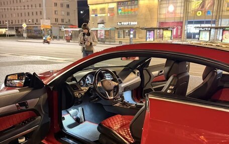 Mercedes-Benz E-Класс, 2011 год, 1 600 000 рублей, 6 фотография
