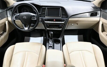 Hyundai Sonata VII, 2017 год, 1 945 000 рублей, 10 фотография