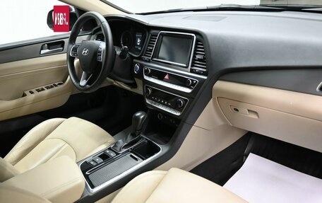 Hyundai Sonata VII, 2017 год, 1 945 000 рублей, 13 фотография