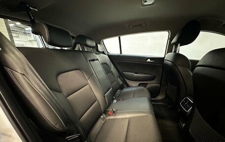 KIA Sportage IV рестайлинг, 2019 год, 2 680 000 рублей, 17 фотография