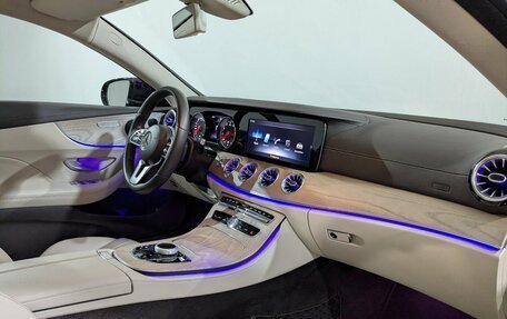 Mercedes-Benz E-Класс, 2019 год, 3 917 500 рублей, 16 фотография