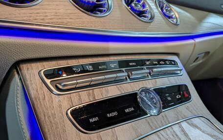 Mercedes-Benz E-Класс, 2019 год, 3 917 500 рублей, 22 фотография