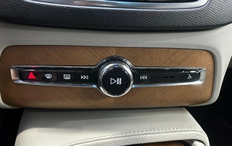 Volvo XC90 II рестайлинг, 2022 год, 4 330 000 рублей, 9 фотография