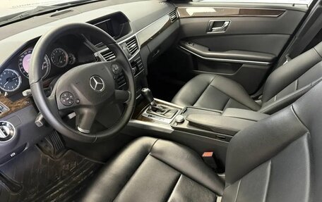 Mercedes-Benz E-Класс, 2011 год, 1 086 000 рублей, 15 фотография