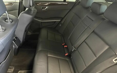 Mercedes-Benz E-Класс, 2011 год, 1 086 000 рублей, 22 фотография