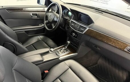 Mercedes-Benz E-Класс, 2011 год, 1 086 000 рублей, 26 фотография
