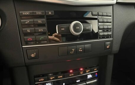 Mercedes-Benz E-Класс, 2011 год, 1 086 000 рублей, 19 фотография