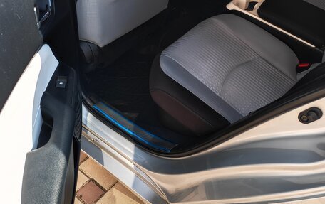 Toyota Prius IV XW50, 2016 год, 1 850 000 рублей, 9 фотография