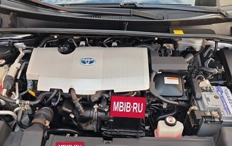 Toyota Prius IV XW50, 2016 год, 1 850 000 рублей, 15 фотография