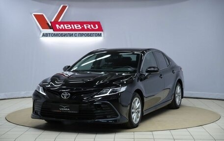 Toyota Camry, 2021 год, 2 190 000 рублей, 1 фотография