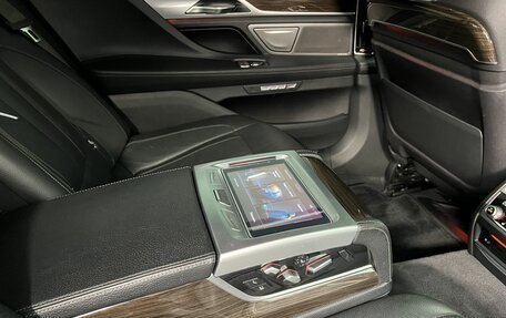 BMW 7 серия, 2017 год, 2 450 000 рублей, 20 фотография