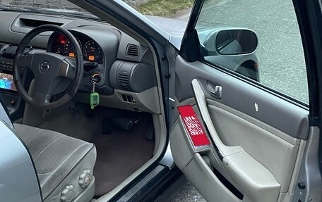 Nissan Skyline, 2004 год, 400 000 рублей, 10 фотография