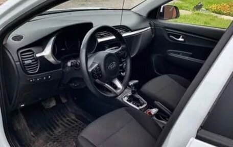 KIA Rio IV, 2021 год, 1 550 000 рублей, 7 фотография