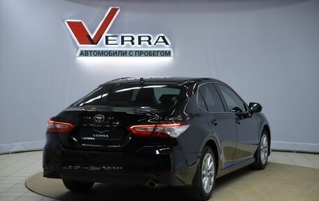 Toyota Camry, 2021 год, 2 190 000 рублей, 5 фотография