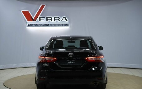 Toyota Camry, 2021 год, 2 190 000 рублей, 6 фотография