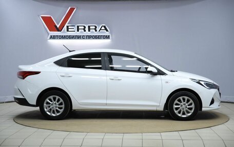 Hyundai Solaris II рестайлинг, 2021 год, 1 630 000 рублей, 4 фотография